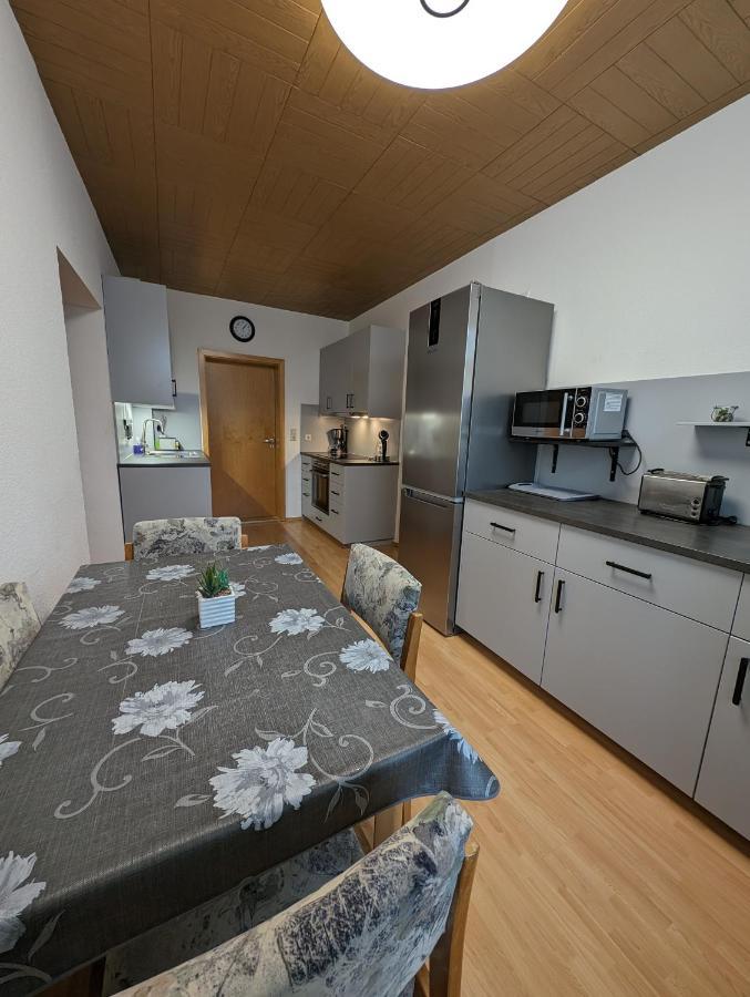 Ferienwohnung 1 シュレッタウ エクステリア 写真